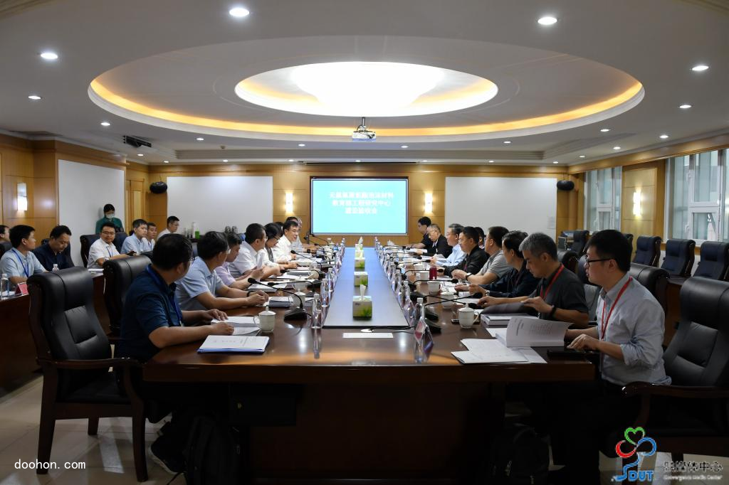 無氯氟聚氨酯泡沫原料教育部工程研究中心建設(shè)通過專家組驗收評審（這樣也行？）